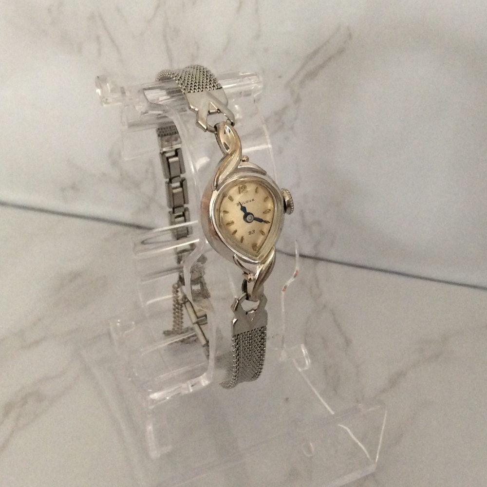 Bulova 23 jewels Ladies Watch